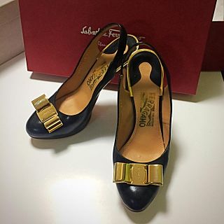 サルヴァトーレフェラガモ(Salvatore Ferragamo)の【Yuri yukoさま専用】Ferragamo ヒール(ハイヒール/パンプス)