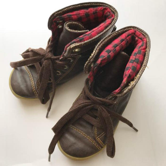GAP Kids(ギャップキッズ)のGAP✴︎キッズ ブーツ ミドルスニーカー キッズ/ベビー/マタニティのキッズ靴/シューズ(15cm~)(スニーカー)の商品写真