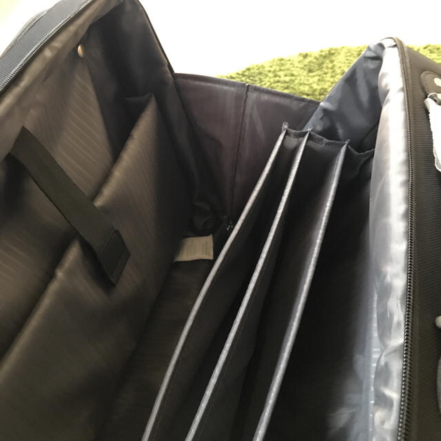 Samsonite(サムソナイト)のビジネス キャリーケース 4輪 Samsonite 新品未使用 送料無料 メンズのバッグ(トラベルバッグ/スーツケース)の商品写真