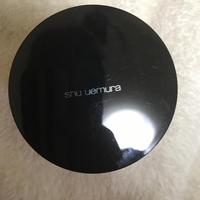 shu uemura(シュウウエムラ)のシューウエムラ フェイスパウダー コスメ/美容のベースメイク/化粧品(フェイスパウダー)の商品写真