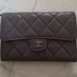 シャネル(CHANEL)のシャネル 中財布 正規品(財布)