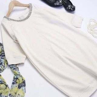 トッコ(tocco)のtocco closet ビジュー付きスウェットチュニック【訳あり】(トレーナー/スウェット)