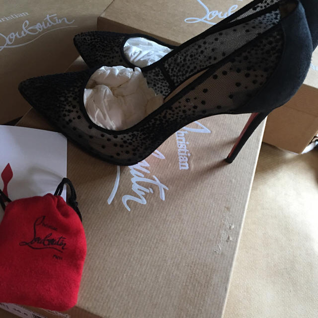 Christian Louboutin 36.5 100