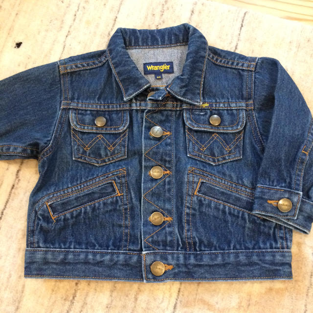 こどもビームス(コドモビームス)のwrangler ラングラー デニムジャケット 80  キッズ/ベビー/マタニティのベビー服(~85cm)(ジャケット/コート)の商品写真