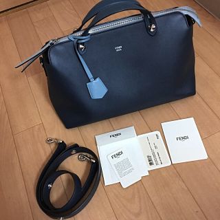 フェンディ(FENDI)のFENDI (ショルダーバッグ)