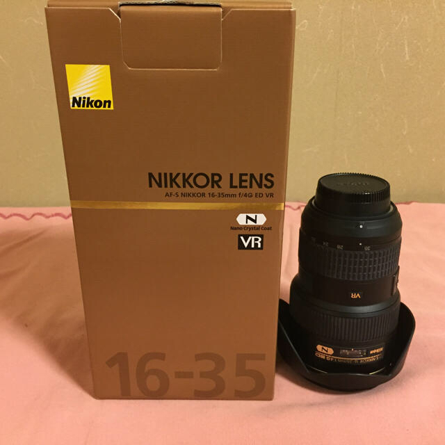 ニコンAF-S NIKKOR 16-35mm f4 G ED VRカメラ