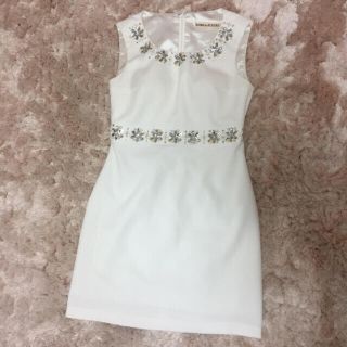 《ROBE de FLEURS》(ナイトドレス)