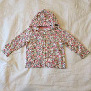 ベビーギャップ(babyGAP)の《送料込》baby Gap クマ耳 パーカー 花柄 ベビー ギャップ 70(カーディガン/ボレロ)