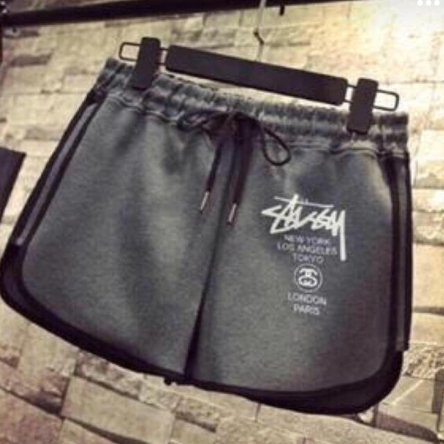 STUSSY(ステューシー)のSTUSSY  レディースのパンツ(ショートパンツ)の商品写真