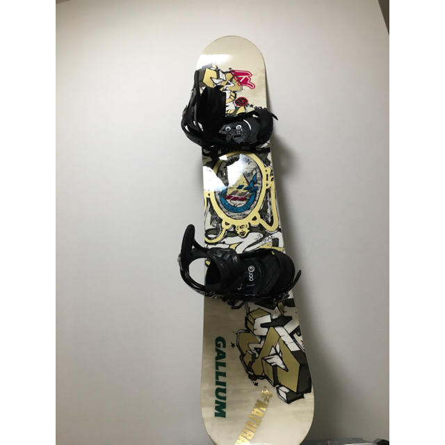 SALOMON(サロモン)のスノボービンディングセット スポーツ/アウトドアのスノーボード(ボード)の商品写真