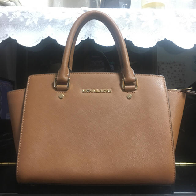 Michael Kors(マイケルコース)のmaimai様★専用【MICHAEL KORS】2wayハンドバッグ レディースのバッグ(ハンドバッグ)の商品写真