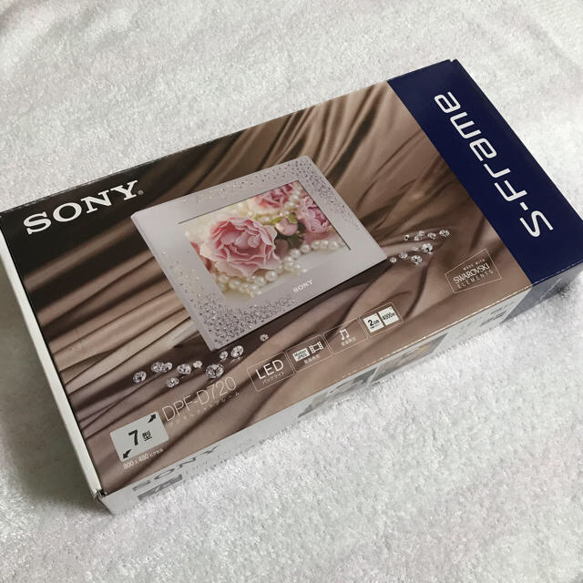 SONY(ソニー)の(新品)デジタルフォトフレーム dpf-d720 インテリア/住まい/日用品のインテリア小物(フォトフレーム)の商品写真