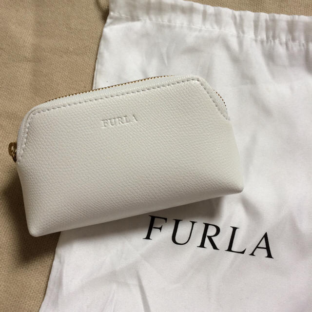 Furla(フルラ)のHemさま専用💛新品未使用 FURLA フルラ ポーチ レディースのファッション小物(ポーチ)の商品写真