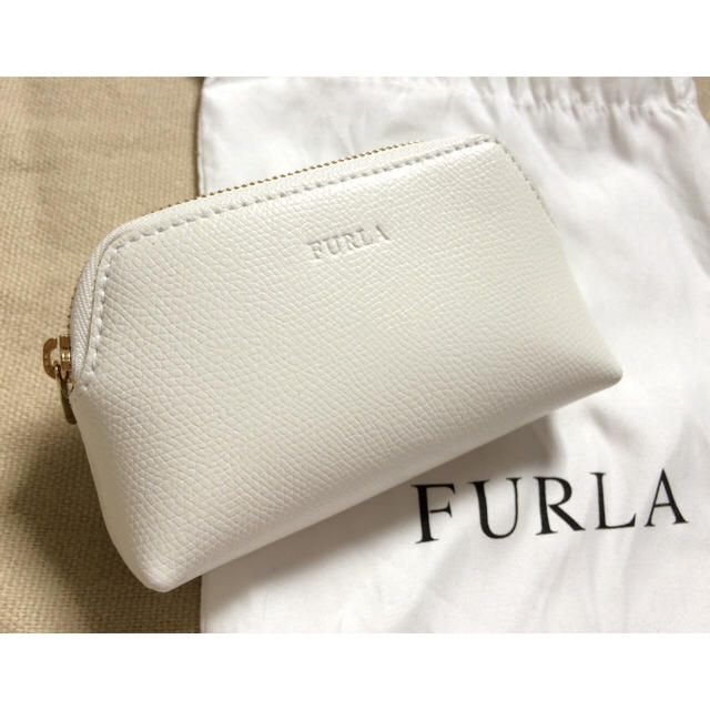 Furla(フルラ)のHemさま専用💛新品未使用 FURLA フルラ ポーチ レディースのファッション小物(ポーチ)の商品写真