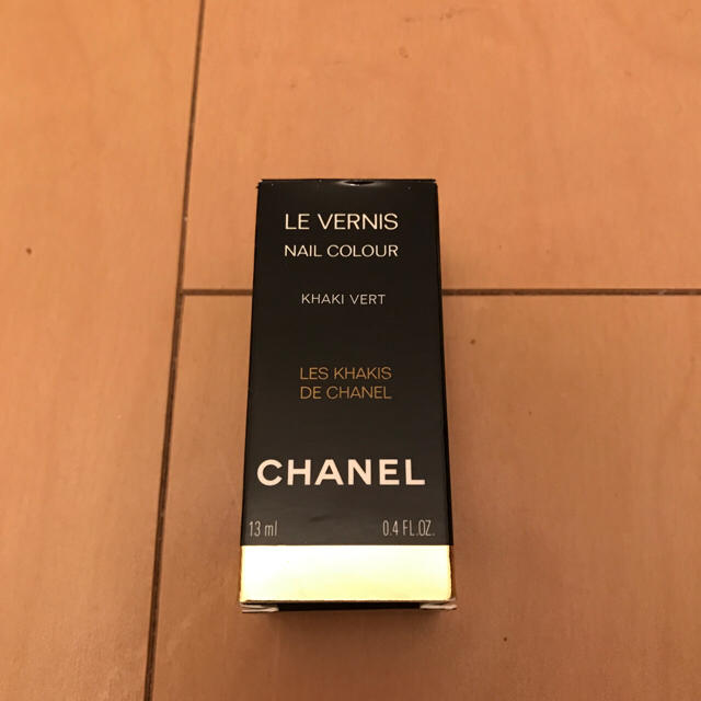 CHANEL(シャネル)のCHANELカーキネイルヴェルニ コスメ/美容のネイル(マニキュア)の商品写真