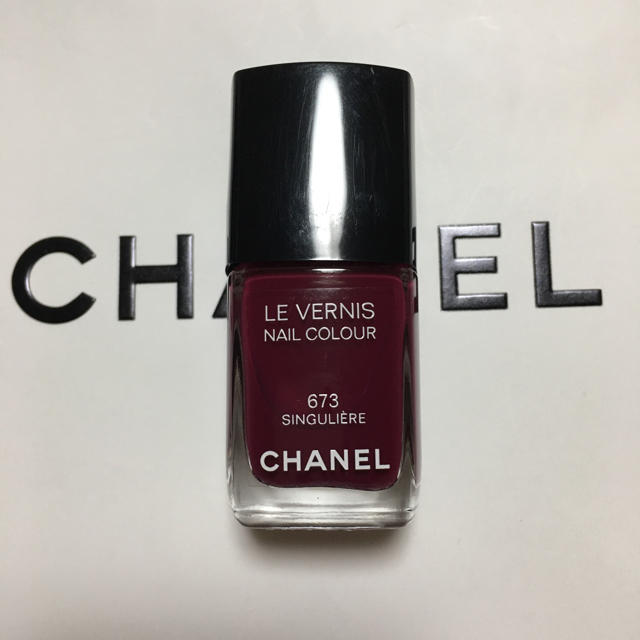 CHANEL(シャネル)のCHANEL 限定 ヴェルニ 673 コスメ/美容のネイル(マニキュア)の商品写真