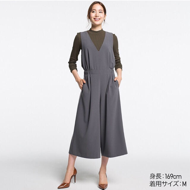 UNIQLO(ユニクロ)のmaachi 様専用 レディースのパンツ(サロペット/オーバーオール)の商品写真