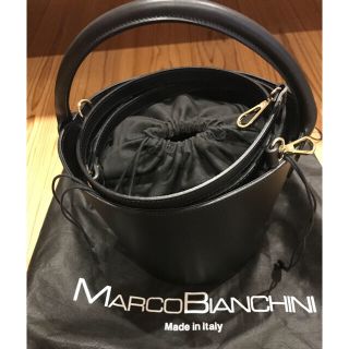 ユナイテッドアローズグリーンレーベルリラクシング(UNITED ARROWS green label relaxing)のMARCO BIANCHINI レザーバケツバッグ 本革 黒(ショルダーバッグ)