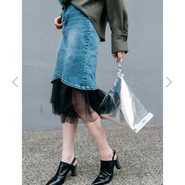 Ameri VINTAGE(アメリヴィンテージ)の💓AMERI TULLE LAYERED DENIM SKIRT💓 レディースのスカート(ひざ丈スカート)の商品写真