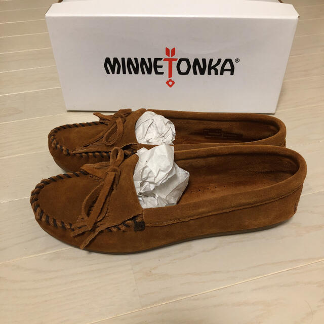 Minnetonka(ミネトンカ)のミネトンカ モカシン レディースの靴/シューズ(スリッポン/モカシン)の商品写真