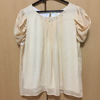 グローブ(grove)のgrove ストーン付きブラウス【中古】(シャツ/ブラウス(半袖/袖なし))