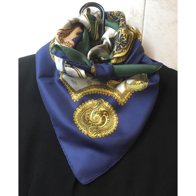 1枚で2つのカラーリング 美品 エルメス スカーフ カレ www.fashionmetal.mx