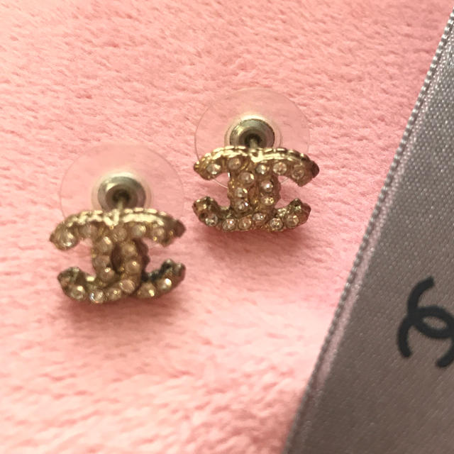 CHANEL(シャネル)のCHANEL♡本物♡ピアス レディースのアクセサリー(ピアス)の商品写真