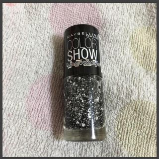 メイベリン(MAYBELLINE)の【新品】メイベリン カラー ショー ネイル ポルカドット グロッシー キャビア(マニキュア)