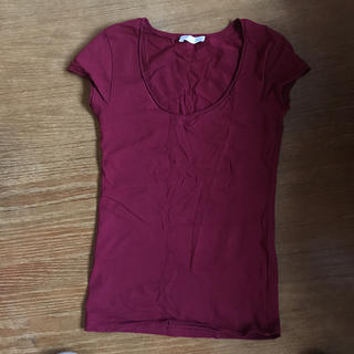 ザラ(ZARA)のZARA ボルドー 赤 レッド Tシャツ Vネック(Tシャツ(半袖/袖なし))