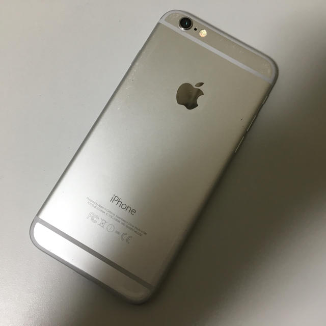 ■iPhone6 64GB ドコモ 格安SIM シルバー 判定◯■ スマホ/家電/カメラのスマートフォン/携帯電話(スマートフォン本体)の商品写真