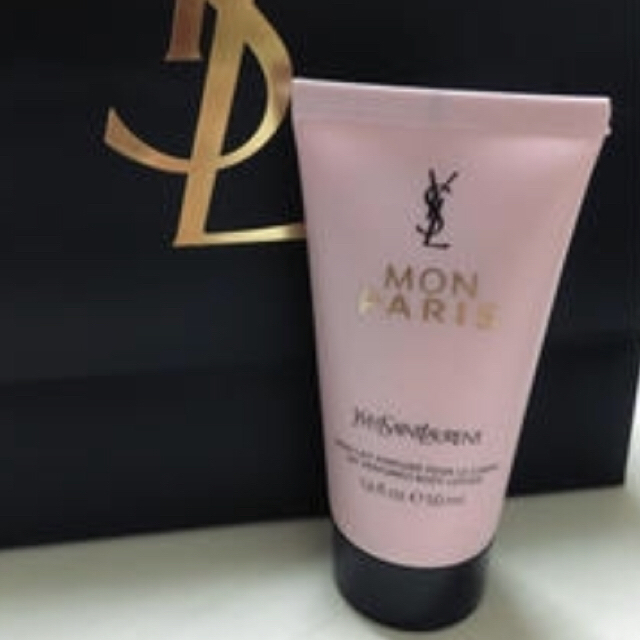 Yves Saint Laurent Beaute(イヴサンローランボーテ)の サンローラン バンドクリーム コスメ/美容のボディケア(ハンドクリーム)の商品写真