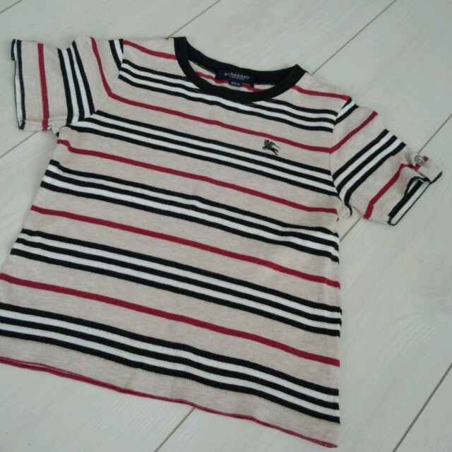 BURBERRY(バーバリー)のバーバリー　100Tシャツ キッズ/ベビー/マタニティのキッズ服男の子用(90cm~)(その他)の商品写真