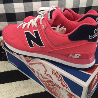 ニューバランス(New Balance)のペコちゃん様専用【新品】ニューバランス574 スニーカー（ピンク:24.0㎝）(スニーカー)