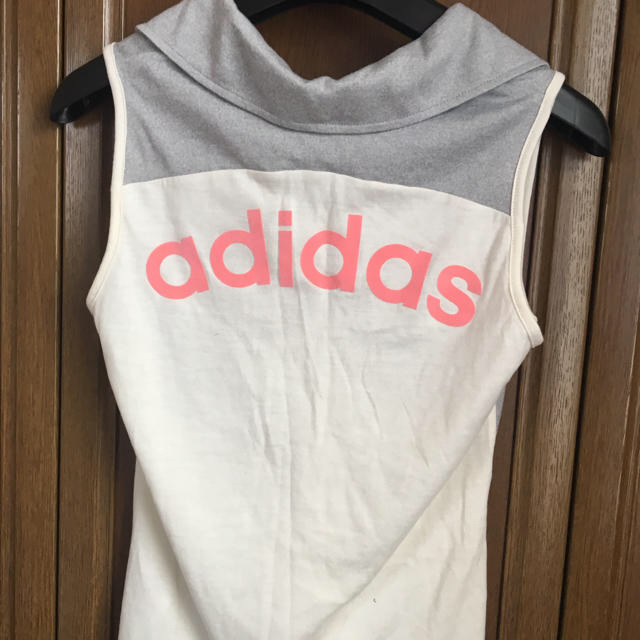 adidas(アディダス)のアディダスＴシャツ袖なし レディースのトップス(Tシャツ(半袖/袖なし))の商品写真