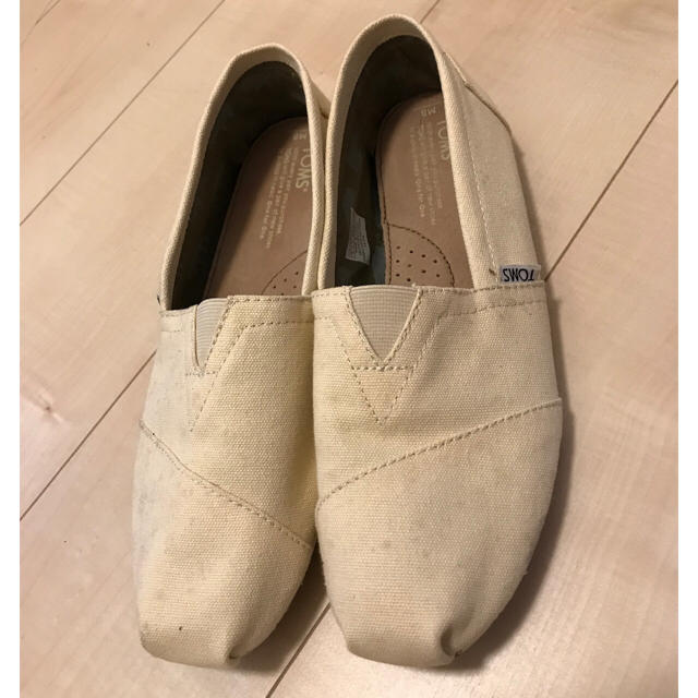 TOMS(トムズ)のTOMS トムス スリッポン 白 レディースの靴/シューズ(スリッポン/モカシン)の商品写真