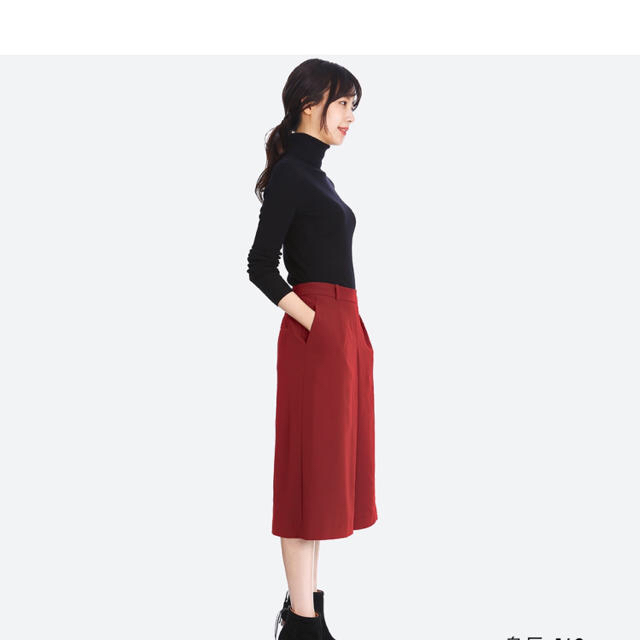 UNIQLO(ユニクロ)のUNIQLO ドレープガウチョパンツ ストライプ レディースのパンツ(カジュアルパンツ)の商品写真