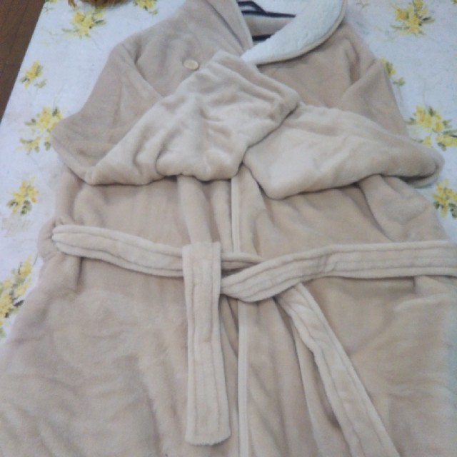 chik23様専用　新品、未使用　着る毛布 レディースのルームウェア/パジャマ(ルームウェア)の商品写真