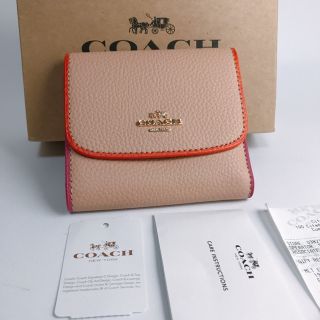 コーチ(COACH)のCOACH コーチ タグ付き★　Nude　二つ折りスモールウォレット　新品未使用(財布)