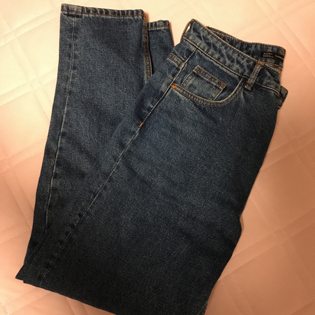 ZARA(ザラ)のZARA マムジーンズ 36 レディースのパンツ(デニム/ジーンズ)の商品写真