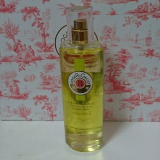 ロクシタン(L'OCCITANE)のRoger & Gallet フィグパフューム オイル(ボディオイル)