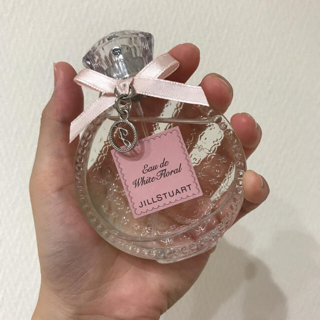 JILLSTUART(ジルスチュアート)のジルスチュアート リラックス オード ホワイトフローラル コスメ/美容の香水(香水(女性用))の商品写真