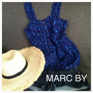 マークバイマークジェイコブス(MARC BY MARC JACOBS)のMARC BY♡花柄カットソー(カットソー(半袖/袖なし))