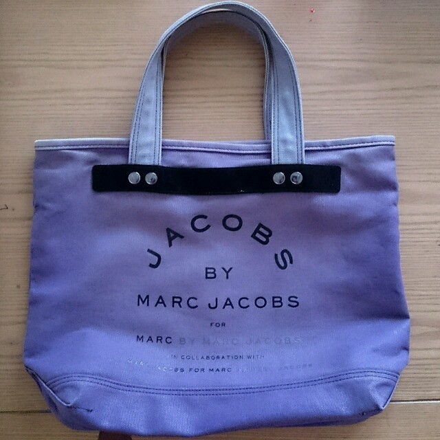 MARC BY MARC JACOBS(マークバイマークジェイコブス)の＊MARC JACOBS ﾄｰﾄ＊ レディースのバッグ(トートバッグ)の商品写真