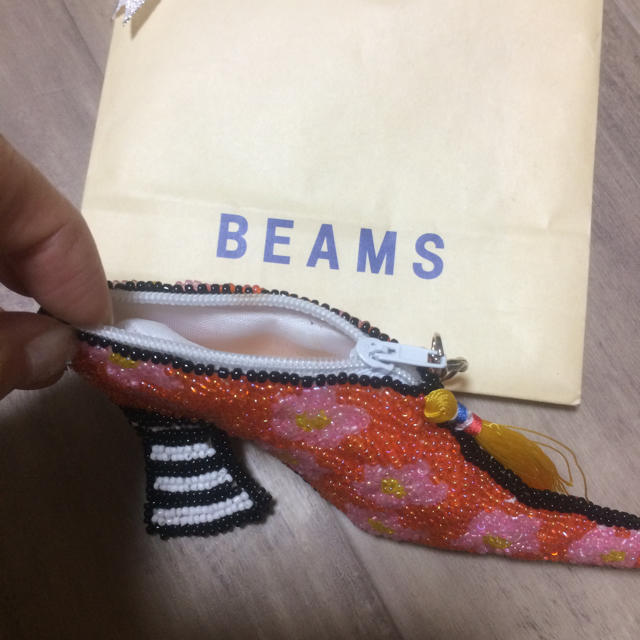 BEAMS(ビームス)のビームスのビーズ キーホルダー 小物入れ レディースのファッション小物(キーホルダー)の商品写真