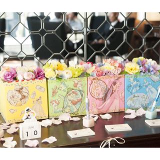 ディズニー(Disney)の結婚式  ドレス色当て  投票BOX(ウェルカムボード)