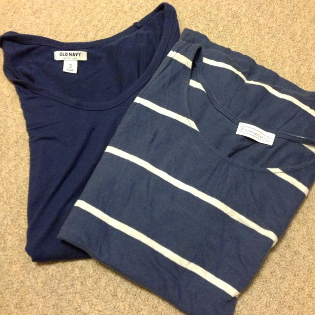 Old Navy(オールドネイビー)のOLD NAVY☆シャツ レディースのトップス(Tシャツ(半袖/袖なし))の商品写真