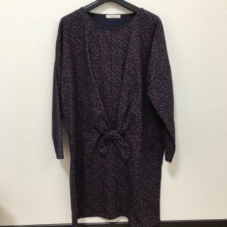 ショコラフィネローブ(chocol raffine robe)のブルーショコラ様＊小花柄 ゆったり ワンピース (ひざ丈ワンピース)