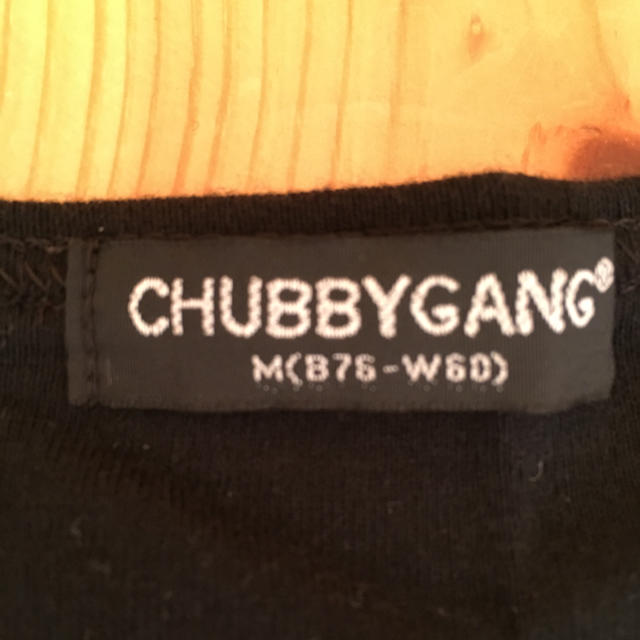 CHUBBYGANG(チャビーギャング)の美品♡チャビーギャング Tシャツ 黒 M レディースのトップス(Tシャツ(半袖/袖なし))の商品写真