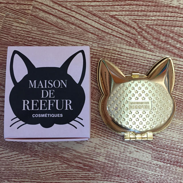 Maison de Reefur(メゾンドリーファー)のメゾンドリーファー チーク&リップ、猫ゴールドケース セット コスメ/美容のベースメイク/化粧品(口紅)の商品写真