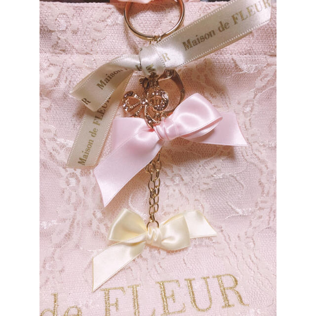 Maison de FLEUR(メゾンドフルール)の【美品】キーリング/バッグチャーム ハンドメイドのファッション小物(バッグチャーム)の商品写真